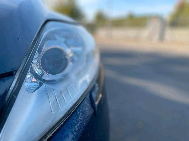 Blau Gebraucht 2011 Ford Mondeo Kombi | 2.950 € (Superpreis) - Bild 1/4