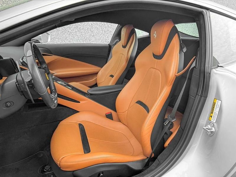 Gebraucht Ferrari Roma 620 PS (456 kW) 2022 Grau Coupé