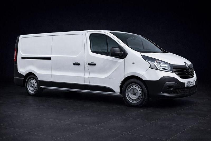Second-hand Renault Trafic 125 CP (91 kW) 2017 Alb Monovolum