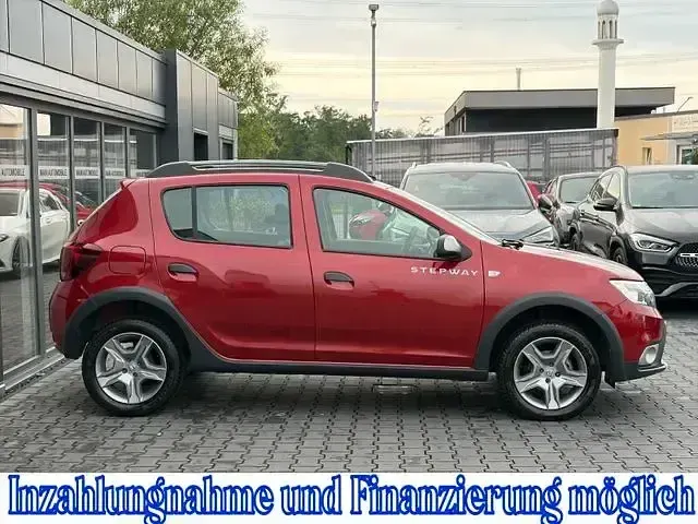 Gebraucht Dacia Sandero Prestige 90 PS (66 kW) 2020 Rot Limousine