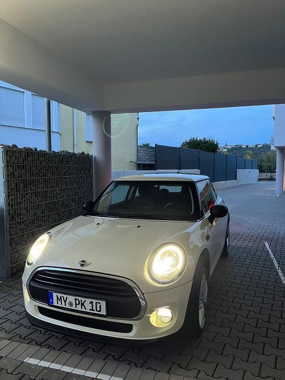 Usata Mini ONE 102 CV (75 kW) 2017 Beige Utilitaria