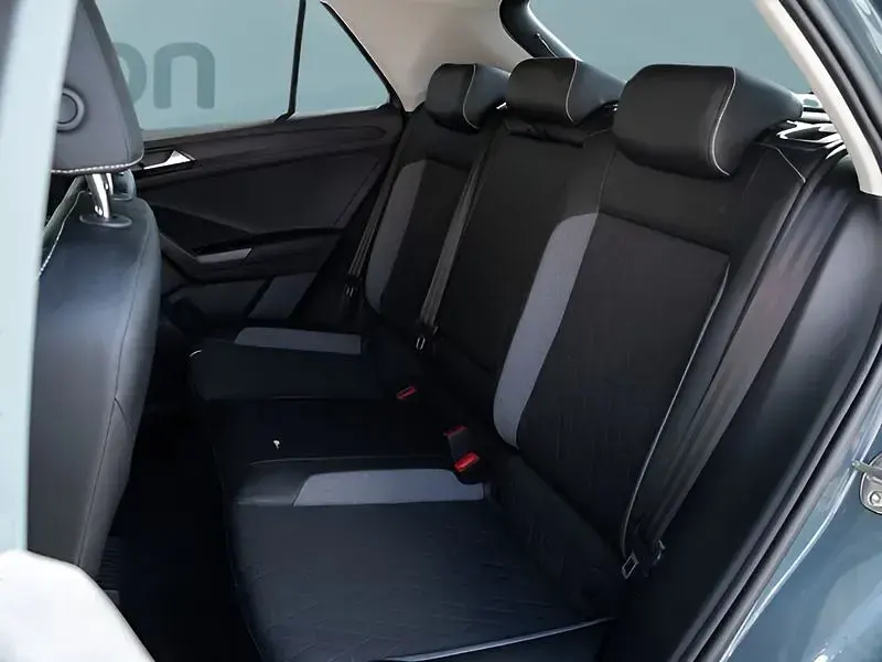 Gebraucht VW T-Roc 116 PS (85 kW) 2025 Blau SUV