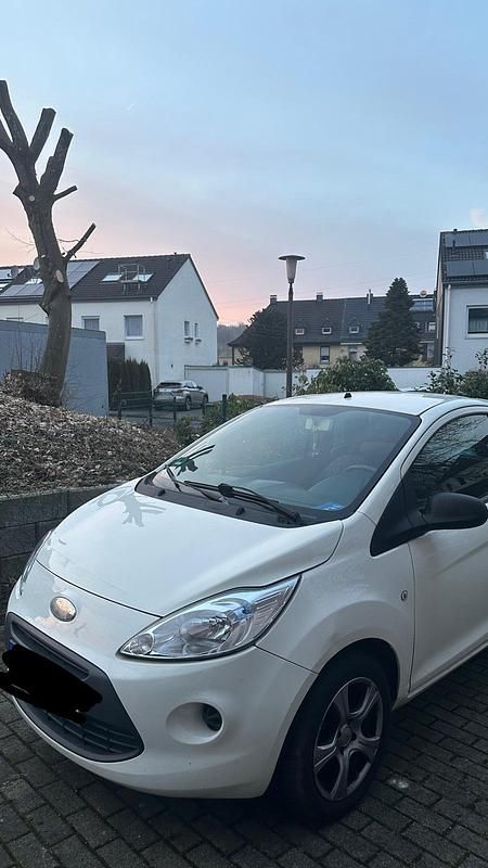 Gebraucht Ford Ka 60 PS (44 kW) 2013 Weiß Kleinwagen