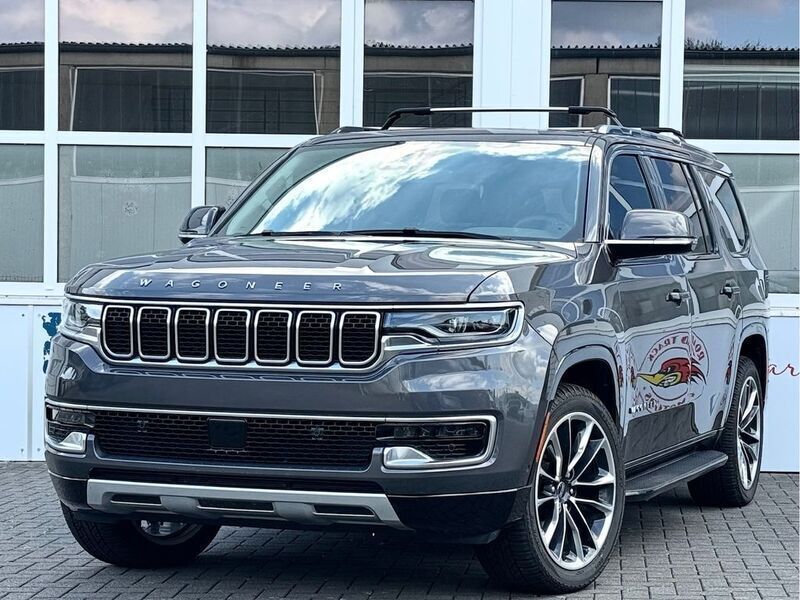 Grau Gebraucht 2022 Jeep Wagoneer SUV | 59.900 € (Etwas zu teuer) - Bild 1/4