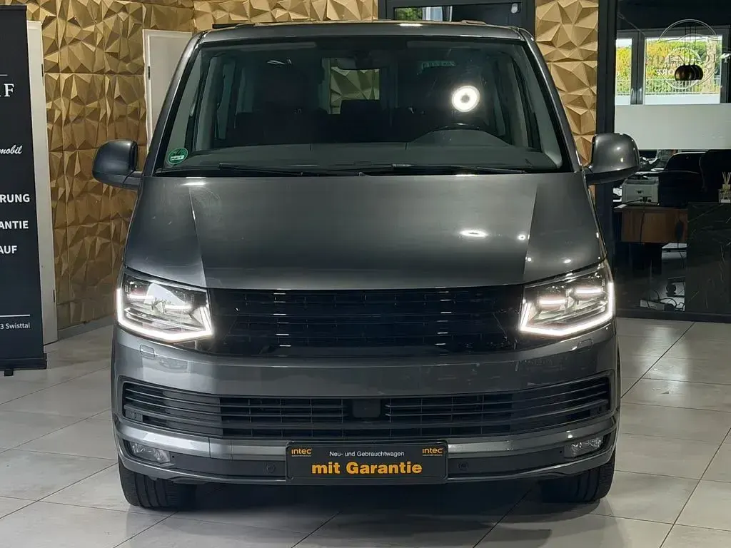 Gebraucht VW Multivan 204 PS (150 kW) 2016 Grau Van / Kleinbus