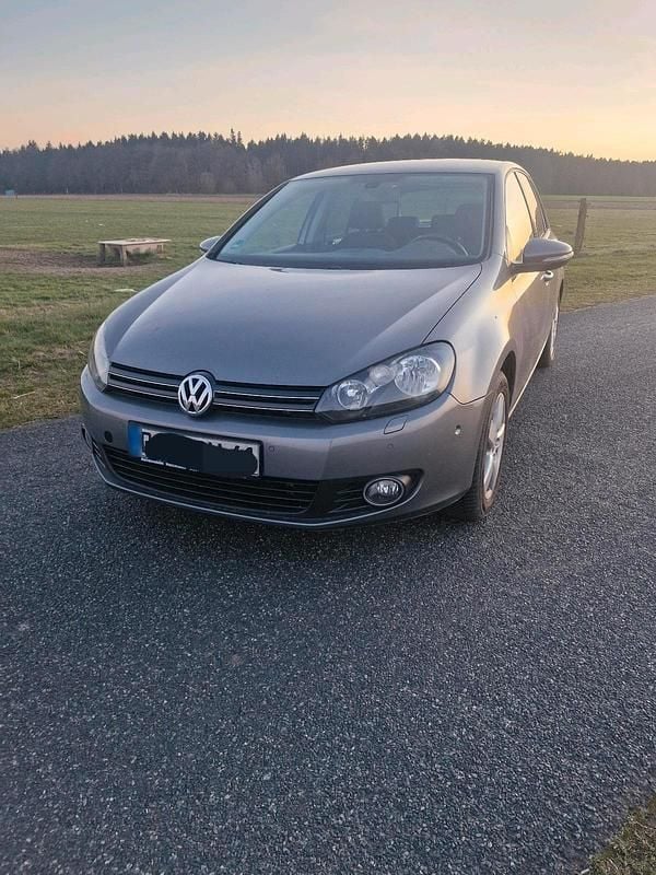 Gebraucht VW Golf VI 105 PS (77 kW) 2010 Grau Kleinwagen