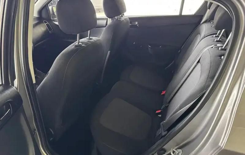 Gebraucht Hyundai i20 Edition 86 PS (63 kW) 2014 Grau Kleinwagen