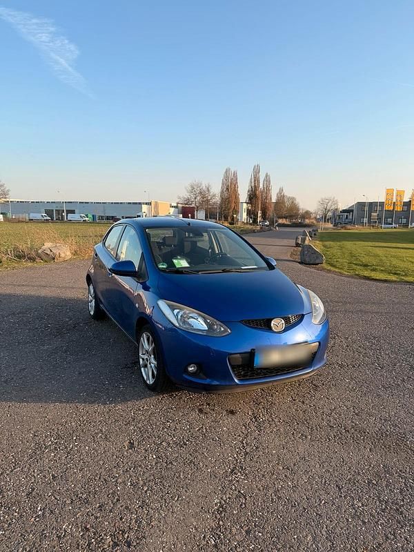 Usata Mazda 2 103 CV (75 kW) 2007 Blu Utilitaria
