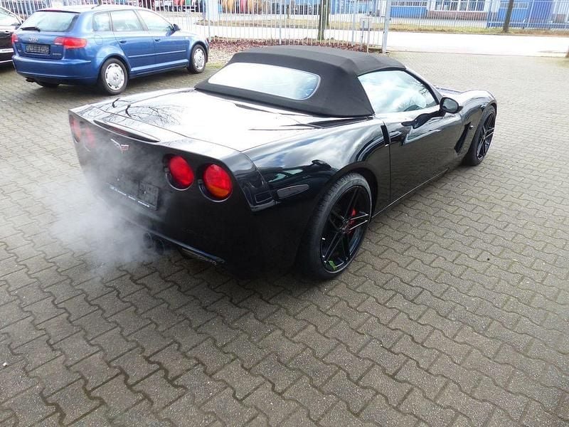 Second-hand Corvette C6 557 CP (409 kW) 2005 Negru Cabrio