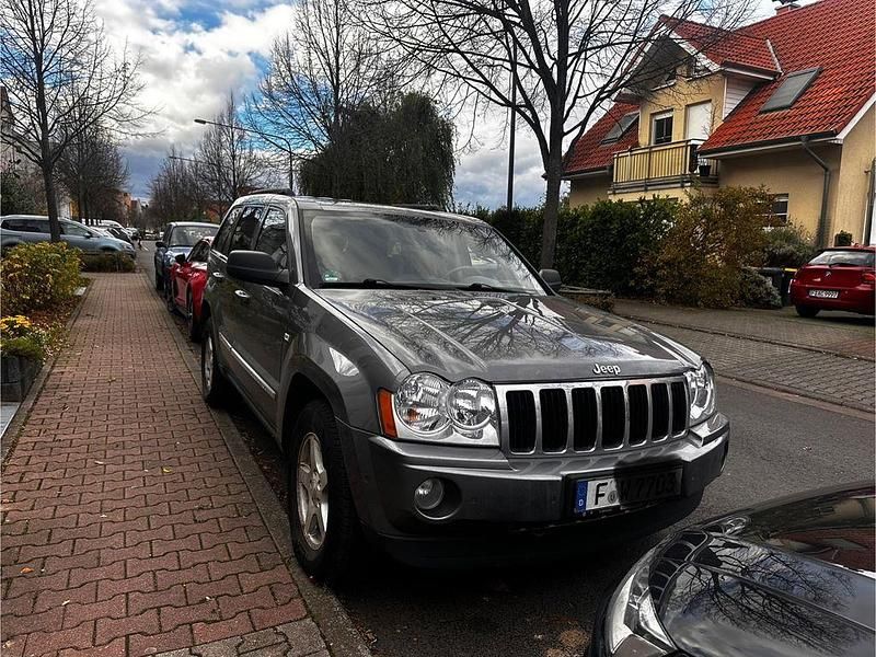 Grau Gebraucht 2006 Jeep Grand Cherokee Limited SUV | 7.200 € (Fairer Preis) - Bild 1/4