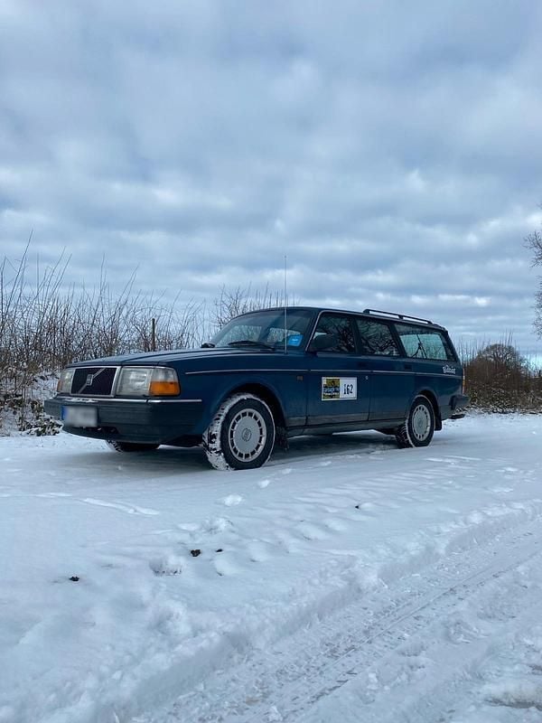 Gebraucht Volvo 240 115 PS (84 kW) 1993 Blau Kombi