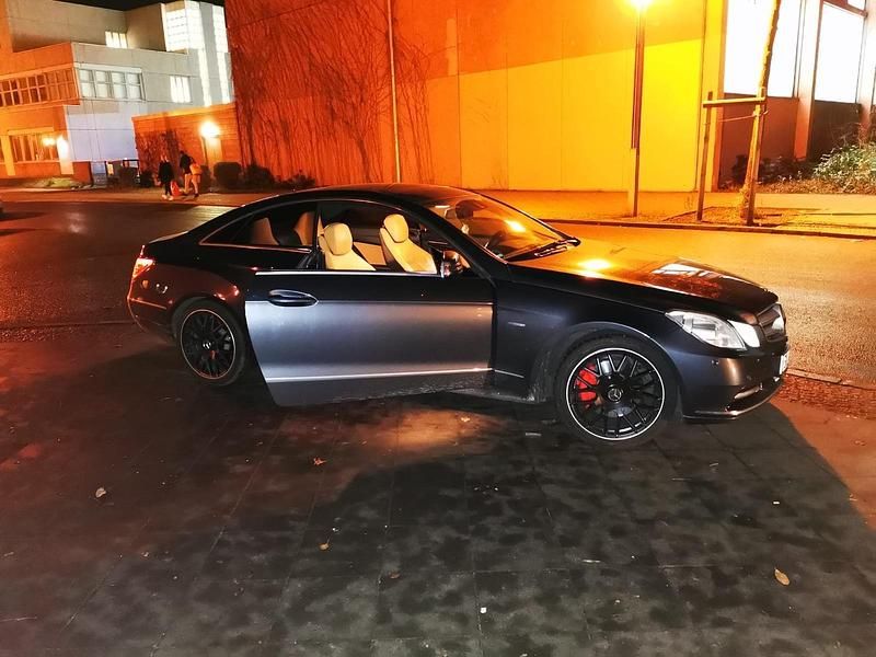 Gebraucht Mercedes E350 265 PS (194 kW) 2011 Grau Coupé