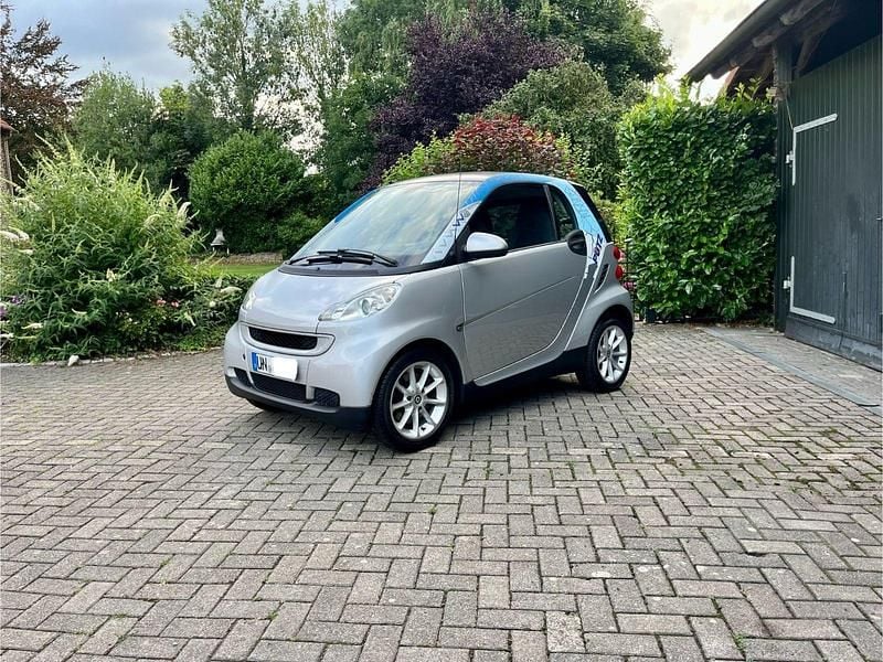 Silber Gebraucht 2007 Smart ForTwo Coupé Coupé | 2.399 € (Fairer Preis) - Bild 1/4