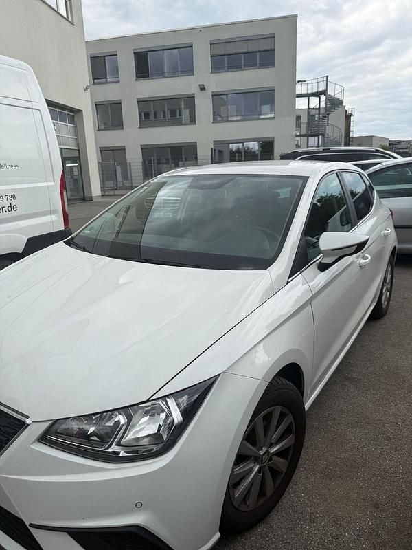 Gebraucht Seat Ibiza 95 PS (69 kW) 2017 Weiß Kleinwagen