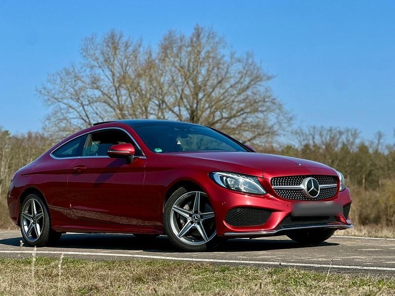 Gebraucht Mercedes C200 AMG 184 PS (135 kW) 2018 Rot Coupé