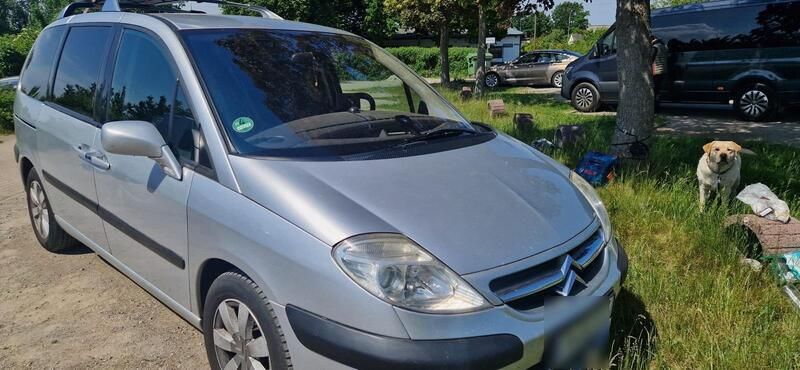 Silber Gebraucht 2006 Citroën C8 Van / Kleinbus | 4.200 € - Bild 1/4