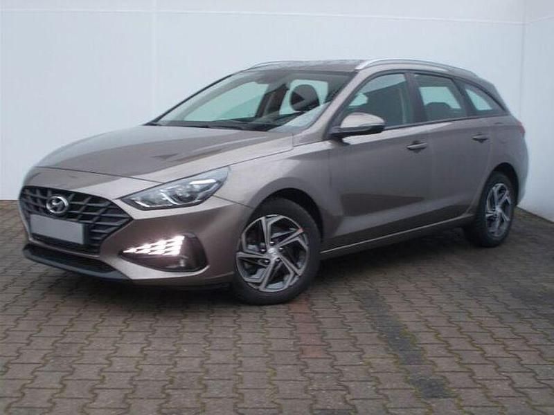 Gebraucht Hyundai i30 Trend 120 PS (88 kW) 2024 Braun Kombi