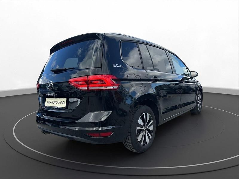 Gebraucht VW Touran Goal 150 PS (110 kW) 2025 Schwarz Van / Kleinbus
