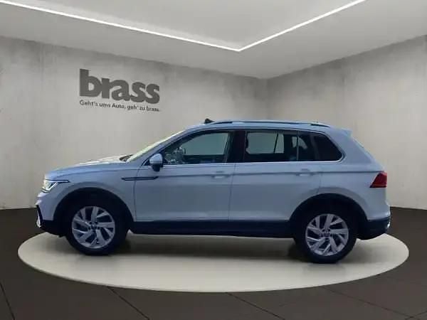 Second-hand VW Tiguan Elegance 150 CP (110 kW) 2023 Alb SUV