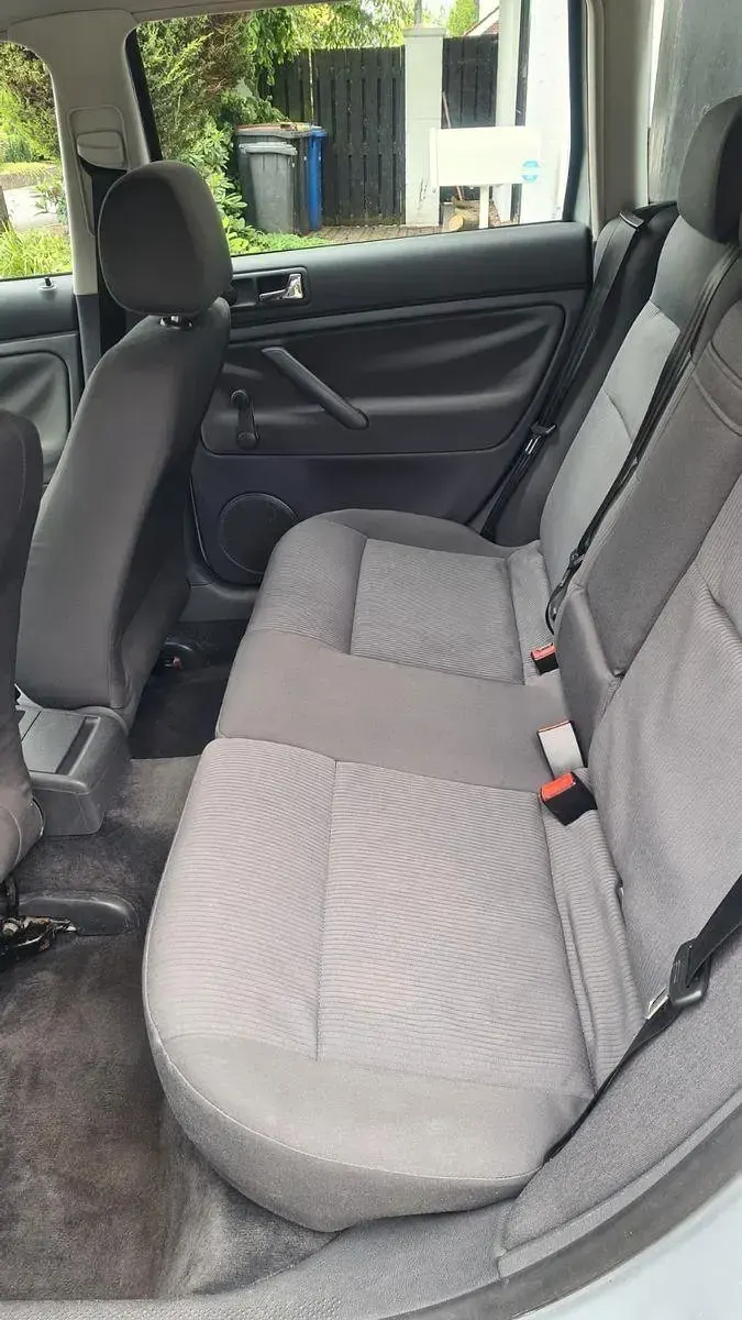 Gebraucht VW Passat Basis 116 PS (85 kW) 2005 Silber Kombi