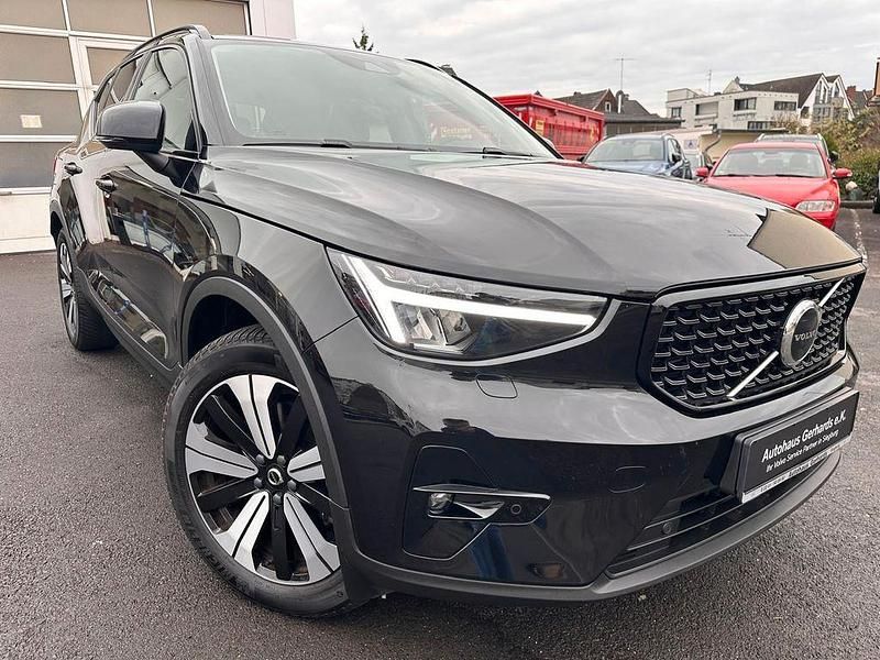 Gebraucht Volvo XC40 Plus 261 PS (191 kW) 2022 Onyx black SUV