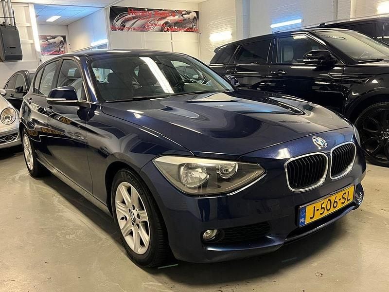 Blau Gebraucht 2012 BMW 116 Kleinwagen | 4.850 € (Superpreis) - Bild 1/4