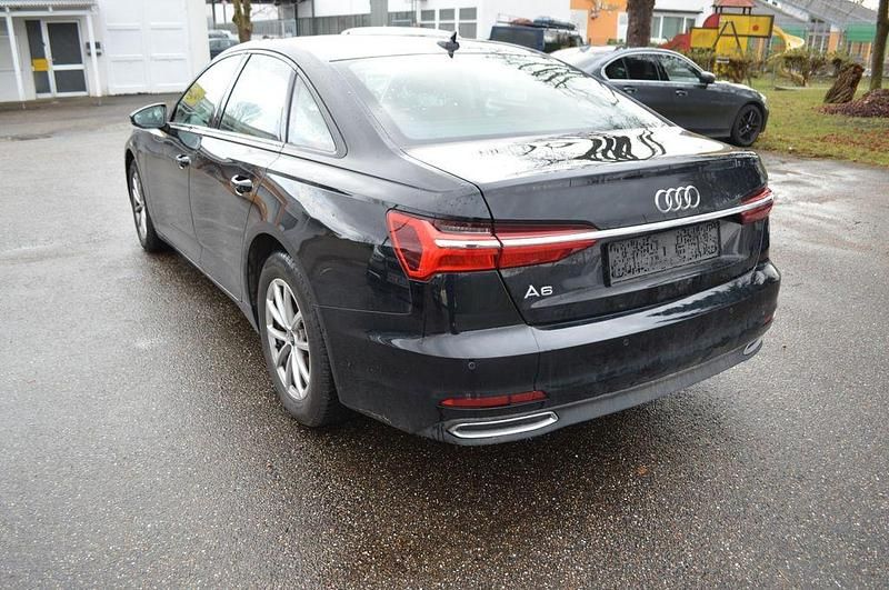 Gebraucht Audi A6 Basis 204 PS (150 kW) 2021 Schwarz Limousine