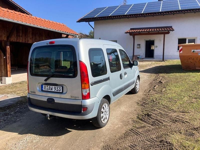 Gebraucht Renault Kangoo Campus 95 PS (69 kW) 2006 Silber Van / Kleinbus