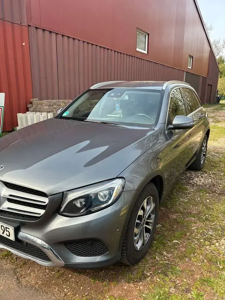 Gebraucht Mercedes GLC220 170 PS (125 kW) 2018 Grau SUV