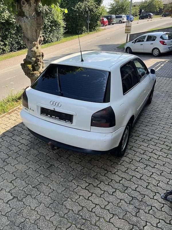 Gebraucht 1997 Audi A3 Ambiente Limousine | 500 € (Superpreis) - Bild 1/4