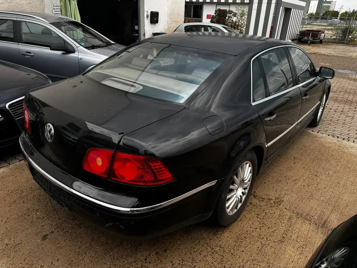 Gebraucht VW Phaeton 241 PS (177 kW) 2003 Schwarz Limousine