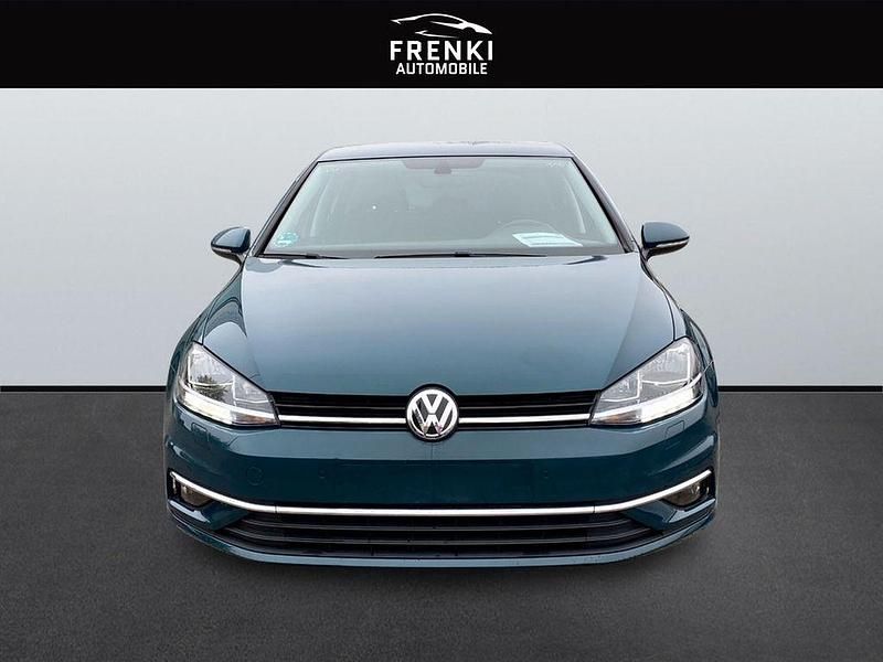 Gebraucht VW Golf Sound 86 PS (63 kW) 2017 Grün Limousine