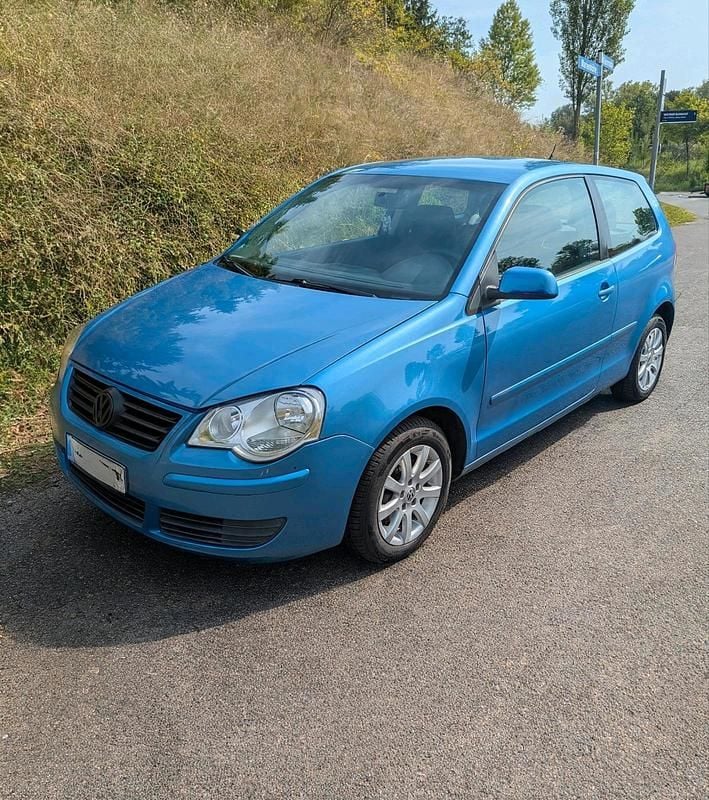 Blau Gebraucht 2005 VW Polo Kleinwagen | 2.099 € (Etwas zu teuer) - Bild 1/4