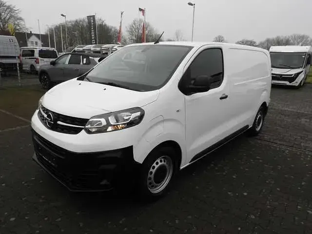 Usado Opel Vivaro-e Combi Edition 100 kW (136 HP) 2022 Branco Van