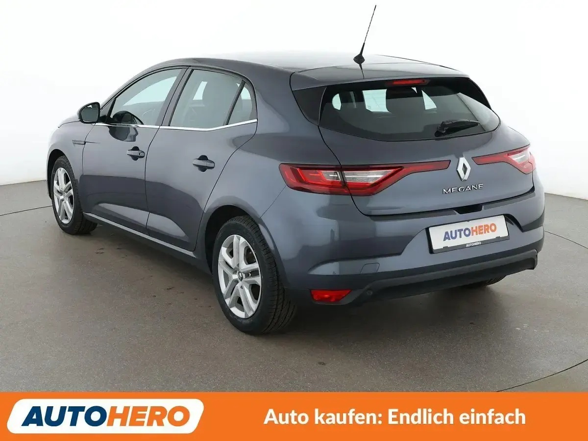 Gebraucht Renault Mégane Experience 101 PS (74 kW) 2016 Grau Limousine