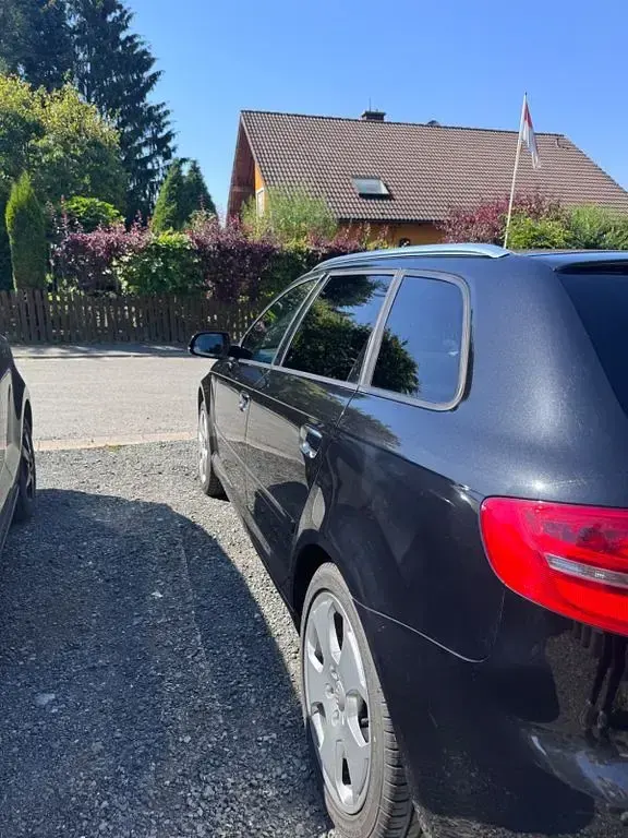 Gebraucht Audi A3 Ambiente 160 PS (117 kW) 2012 Schwarz Kleinwagen