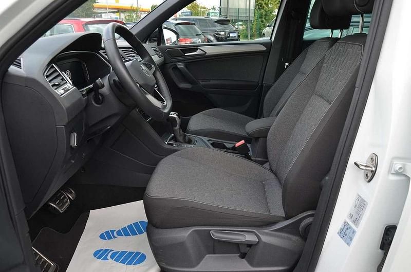 Gebraucht VW Tiguan Move 150 PS (110 kW) 2024 Pure white SUV