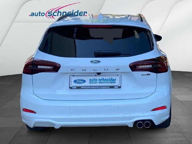 Gebraucht Ford Focus ST-Line 125 PS (91 kW) 2022 Frostweiß Kombi