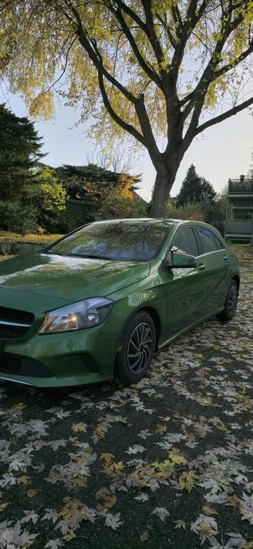 Andere außenfarben Gebraucht 2017 Mercedes A180 Kleinwagen | 15.500 € (Fairer Preis) - Bild 1/4