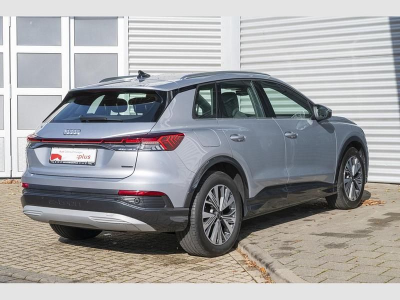Gebraucht Audi Q4 e-tron Advanced 210 kW (286 PS) 2025 Florettsilber metallic SUV