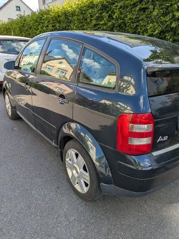 Gebraucht Audi A2 75 PS (55 kW) 2001 Schwarz Kleinwagen