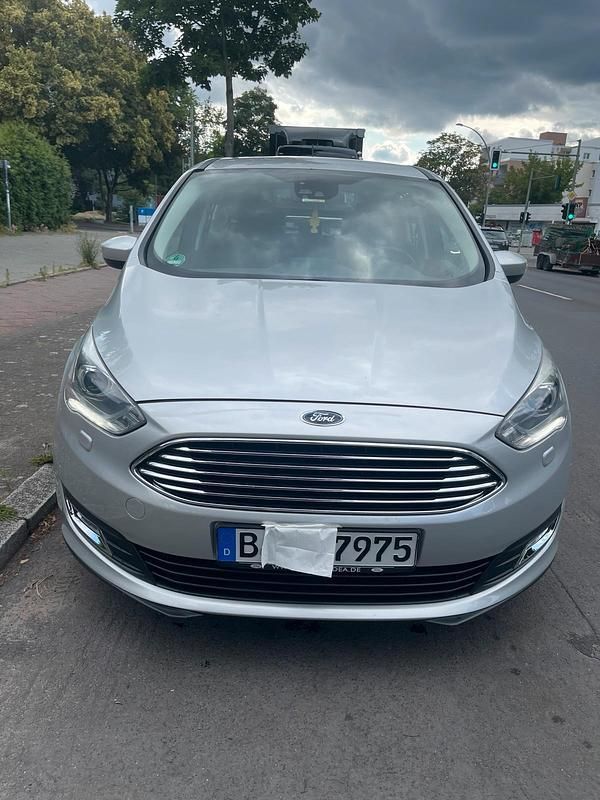 Silber Gebraucht 2018 Ford Grand C-Max Van / Kleinbus | 12.500 € (Guter Preis) - Bild 1/4