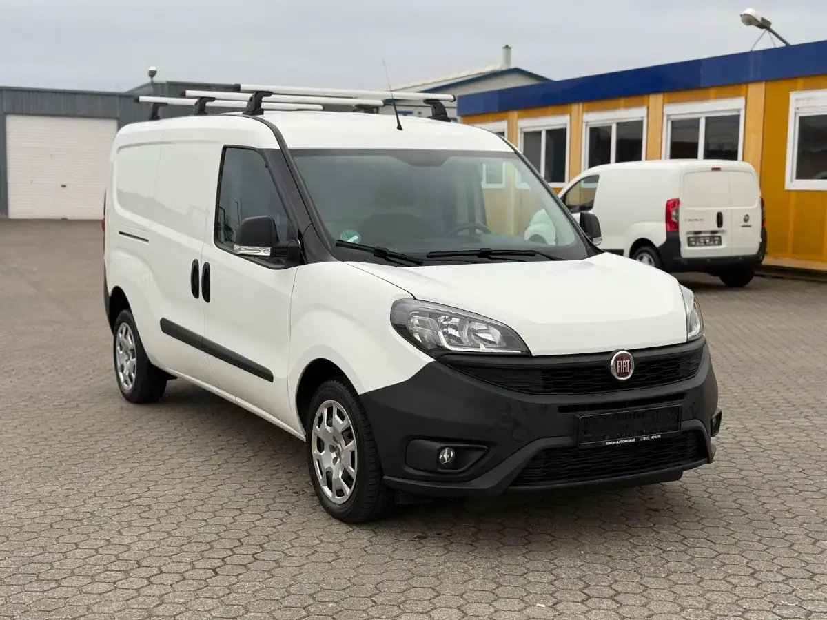 Gebraucht Fiat Doblò 95 PS (69 kW) 2020 Weiß Van / Kleinbus