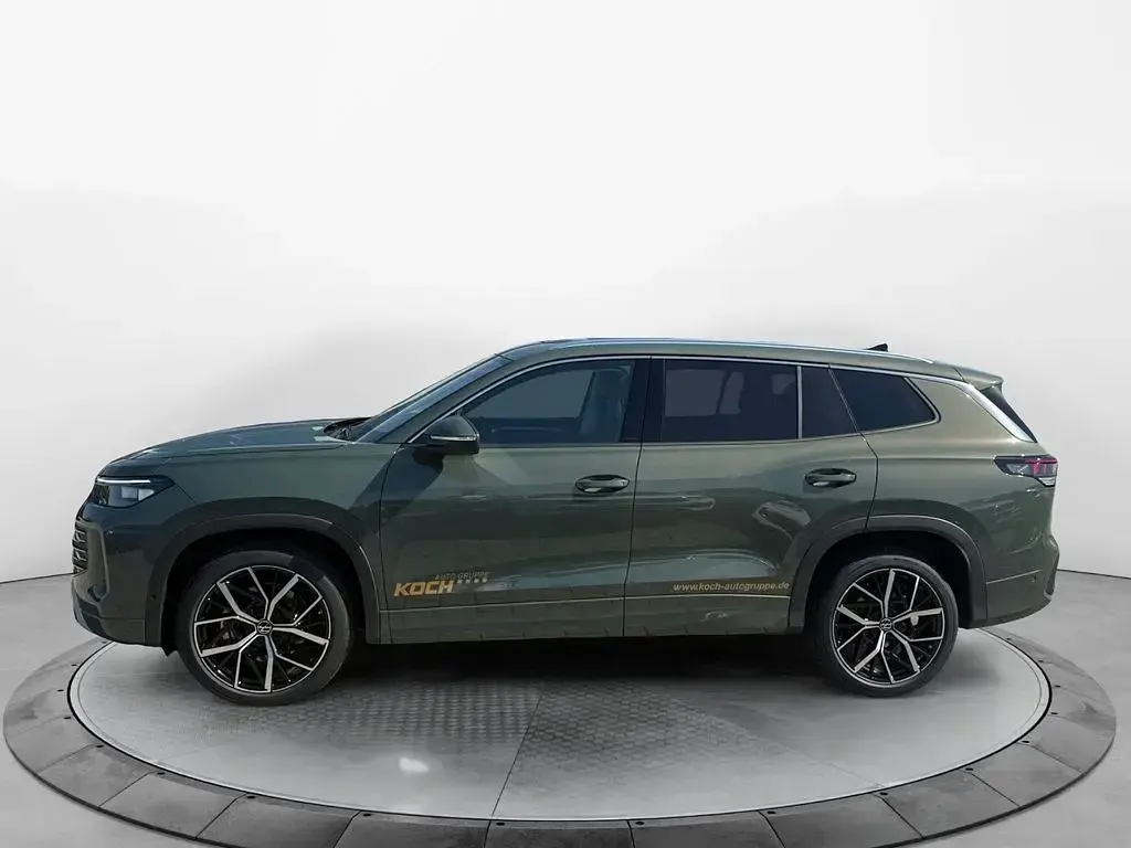 Gebraucht VW Tayron Elegance 194 PS (142 kW) 2026 Cipressinogrün metallic SUV