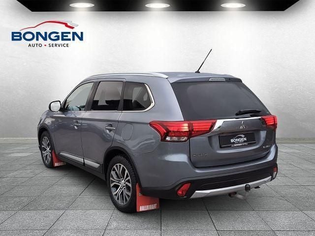 Gebraucht Mitsubishi Outlander 150 PS (110 kW) 2016 Grau SUV