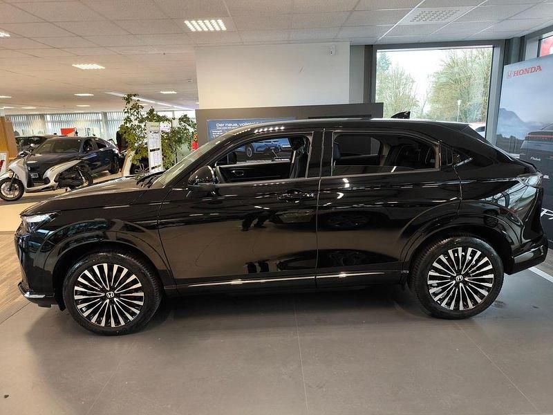 Neu Honda e:Ny1 150 kW (204 PS) 2026 Schwarz SUV