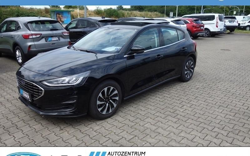 Gebraucht Ford Focus Titanium 125 PS (91 kW) 2024 Schwarz Limousine
