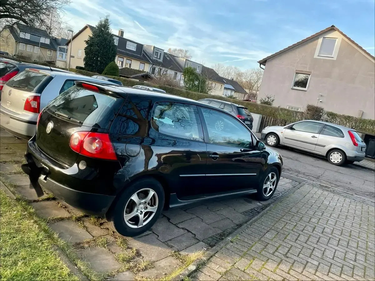 Gebraucht VW Golf IV 90 PS (66 kW) 2005 Schwarz Limousine