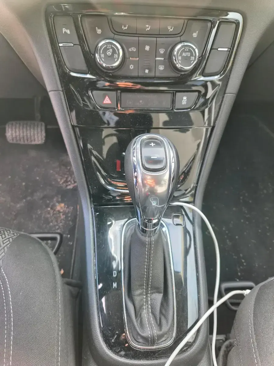 Gebraucht Opel Mokka 140 PS (102 kW) 2016 Schwarz SUV
