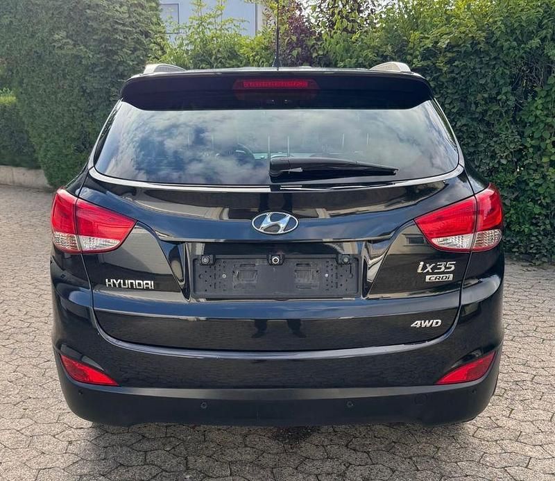 Gebraucht Hyundai Tucson 136 PS (100 kW) 2011 Schwarz SUV